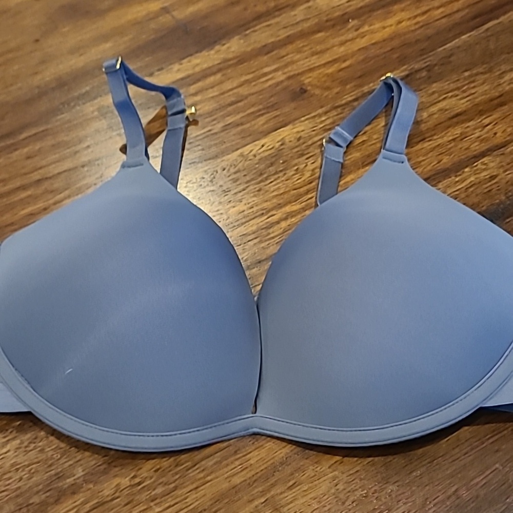 Lively Gray Wireless T-Shirt Bra with Seamless Molded Cups 38ddd